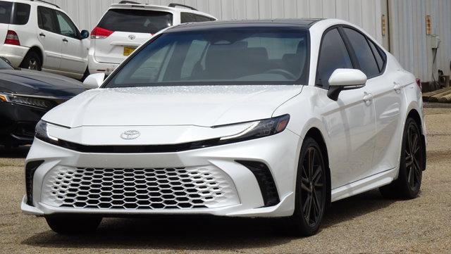 2025 Toyota Camry XSE AWD (Natl)