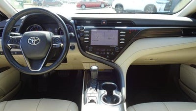 2020 Toyota Camry XLE Auto (SE)