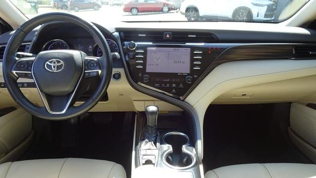 2020 Toyota Camry XLE Auto (SE)