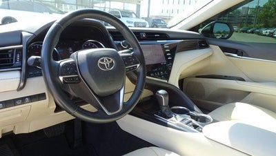 2020 Toyota Camry XLE Auto (SE)