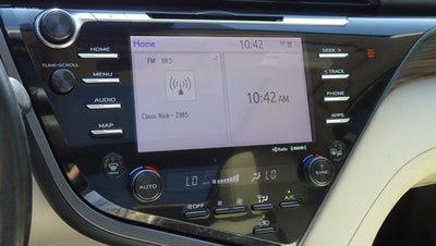 2020 Toyota Camry XLE Auto (SE)