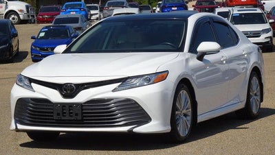 2020 Toyota Camry XLE Auto (SE)