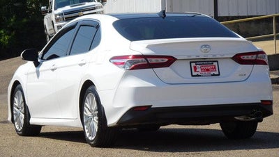 2020 Toyota Camry XLE Auto (SE)