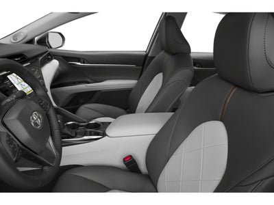 2020 Toyota Camry XLE Auto (SE)