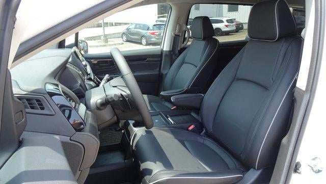 2026 Honda Odyssey Touring Auto