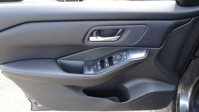 2025 Nissan Rogue FWD SV