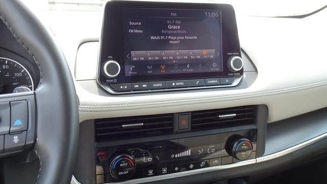 2025 Nissan Rogue AWD SV