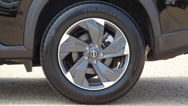 2025 Nissan Rogue AWD SV