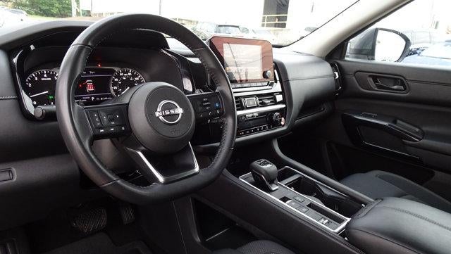 2025 Nissan Pathfinder SV 2WD
