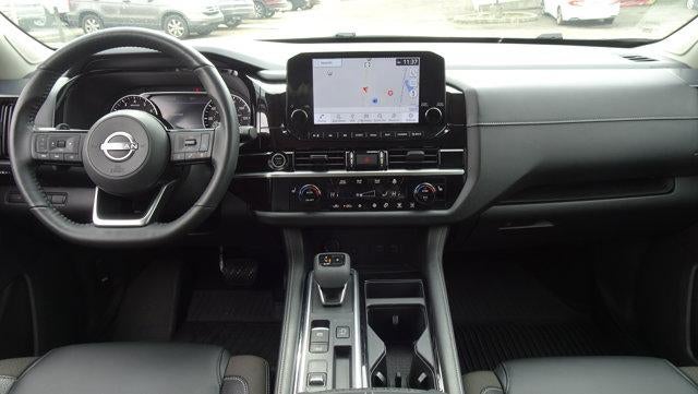 2022 Nissan Pathfinder SL 2WD