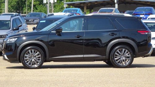 2025 Nissan Pathfinder SL 2WD