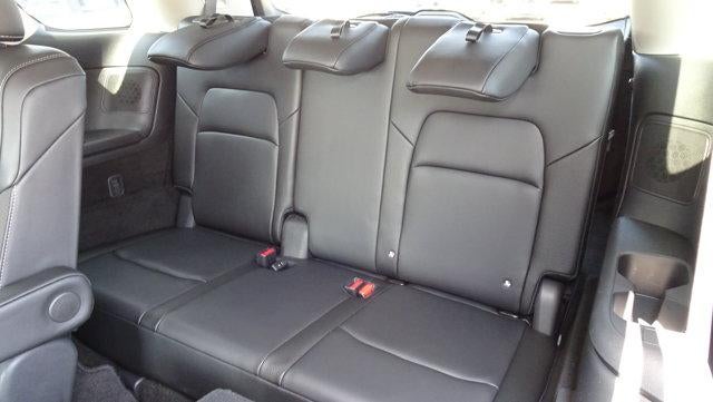 2025 Nissan Pathfinder SL 2WD