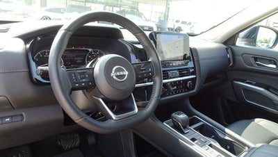 2025 Nissan Pathfinder SL 2WD