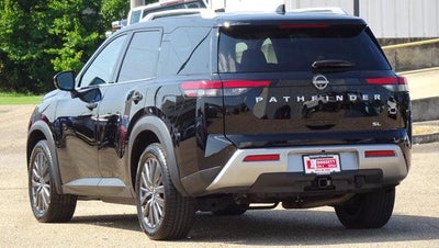 2025 Nissan Pathfinder SL 2WD