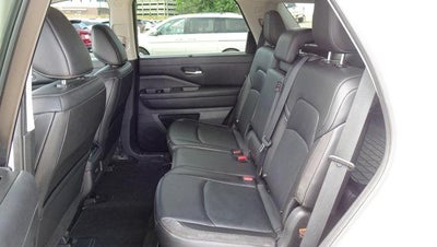 2022 Nissan Pathfinder SL 4WD