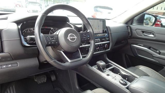 2022 Nissan Pathfinder SL 4WD