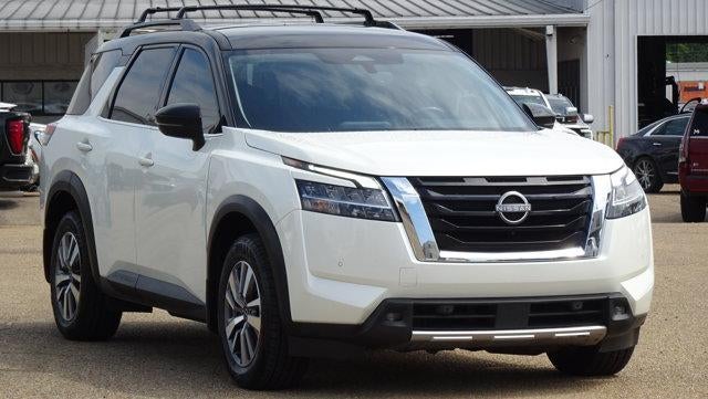 2022 Nissan Pathfinder SL 4WD