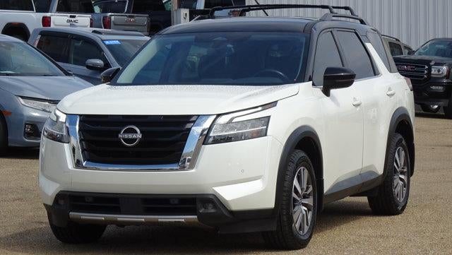 2022 Nissan Pathfinder SL 4WD
