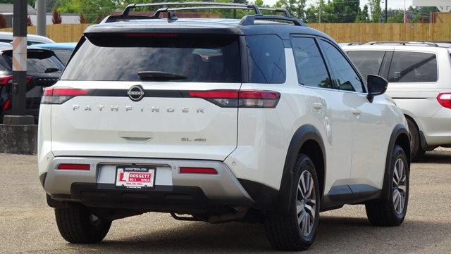 2022 Nissan Pathfinder SL 4WD