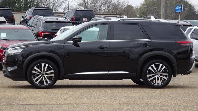 2023 Nissan Pathfinder Platinum 4WD