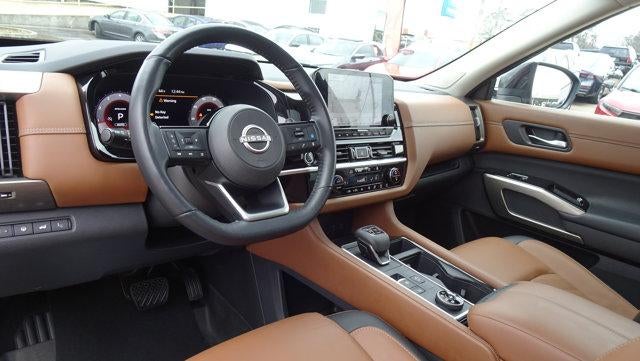 2023 Nissan Pathfinder Platinum 4WD