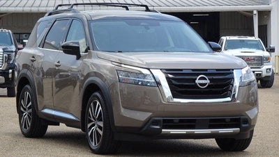 2024 Nissan Pathfinder Platinum 4WD