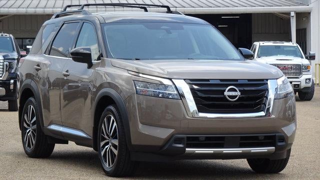 2024 Nissan Pathfinder Platinum 4WD
