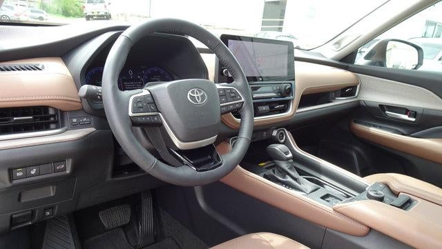 2025 Toyota Grand Highlander Platinum AWD (Natl)