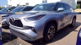 2021 Toyota Highlander XLE FWD (Natl)