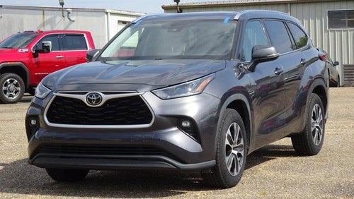 2021 Toyota Highlander XLE FWD (Natl)