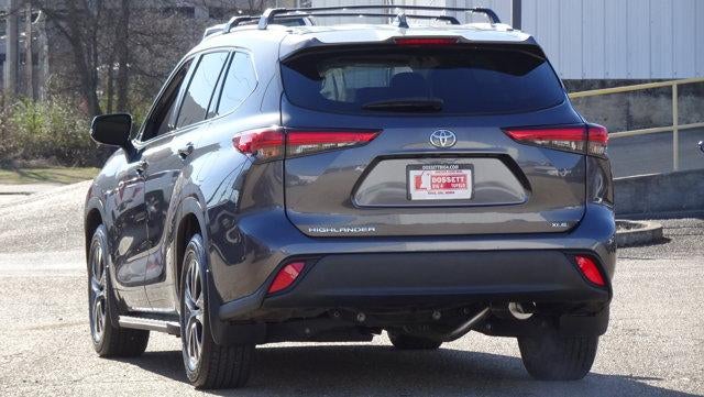 2022 Toyota Highlander XLE FWD (Natl)