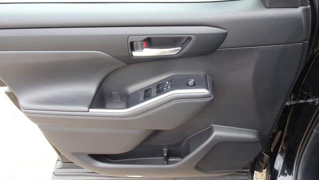 2021 Toyota Highlander XLE FWD (Natl)
