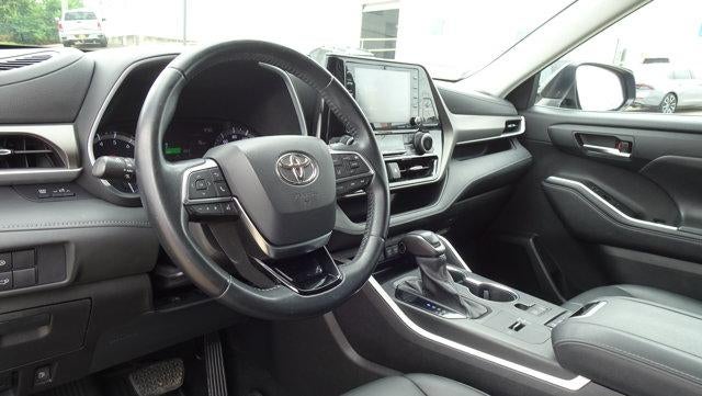 2021 Toyota Highlander XLE FWD (Natl)