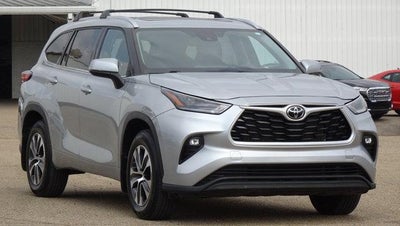 2021 Toyota Highlander XLE AWD (Natl)