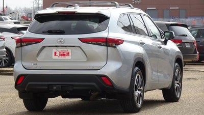 2021 Toyota Highlander XLE AWD (Natl)