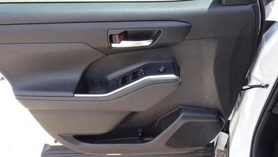 2022 Toyota Highlander XLE AWD (Natl)
