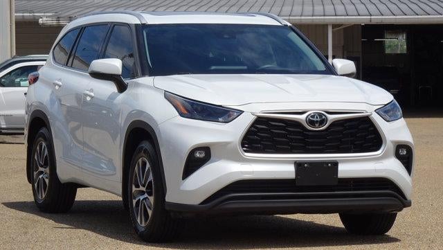 2022 Toyota Highlander XLE AWD (Natl)