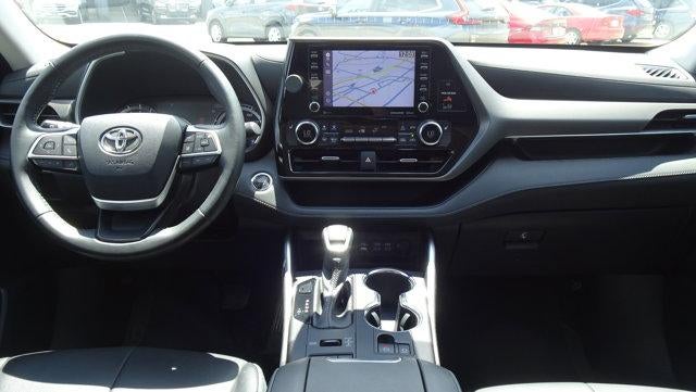 2022 Toyota Highlander XLE AWD (Natl)