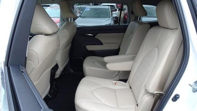 2024 Toyota Highlander XLE FWD (Natl)