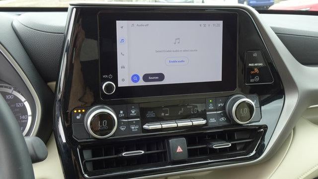 2024 Toyota Highlander XLE FWD (Natl)