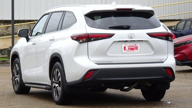 2024 Toyota Highlander XLE FWD (Natl)