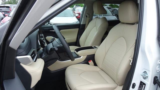2024 Toyota Highlander XLE FWD (Natl)