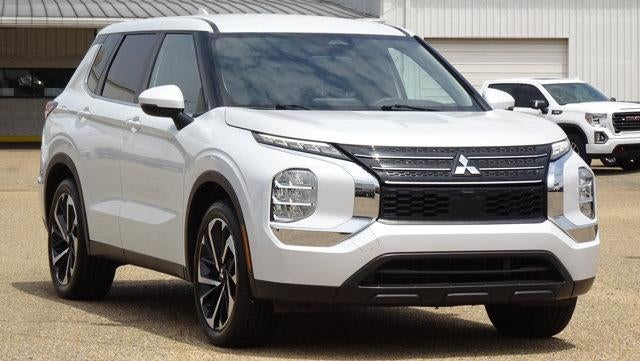 2022 Mitsubishi Outlander ES FWD