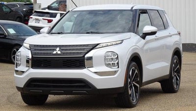 2022 Mitsubishi Outlander ES FWD