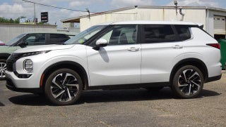 2022 Mitsubishi Outlander ES FWD