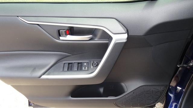 2020 Toyota RAV4 XLE FWD (GS)