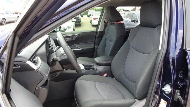 2020 Toyota RAV4 XLE FWD (GS)
