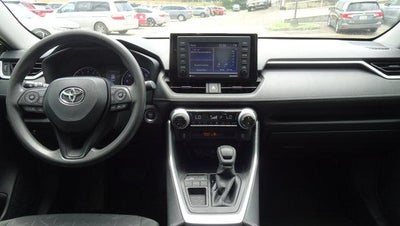 2020 Toyota RAV4 XLE FWD (GS)