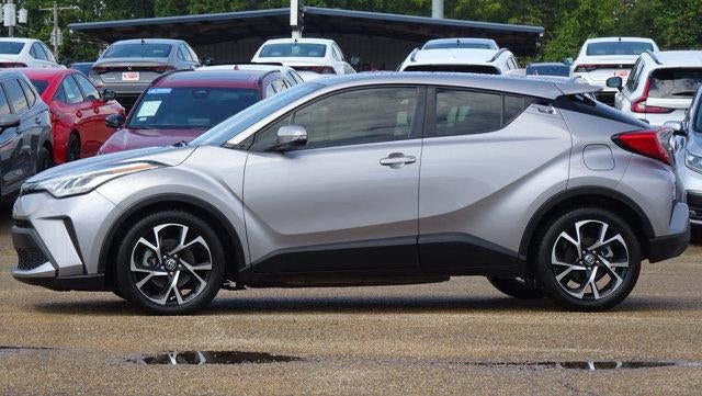 2020 Toyota C-HR XLE FWD (Natl)
