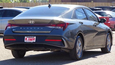 2024 Hyundai ELANTRA SE IVT